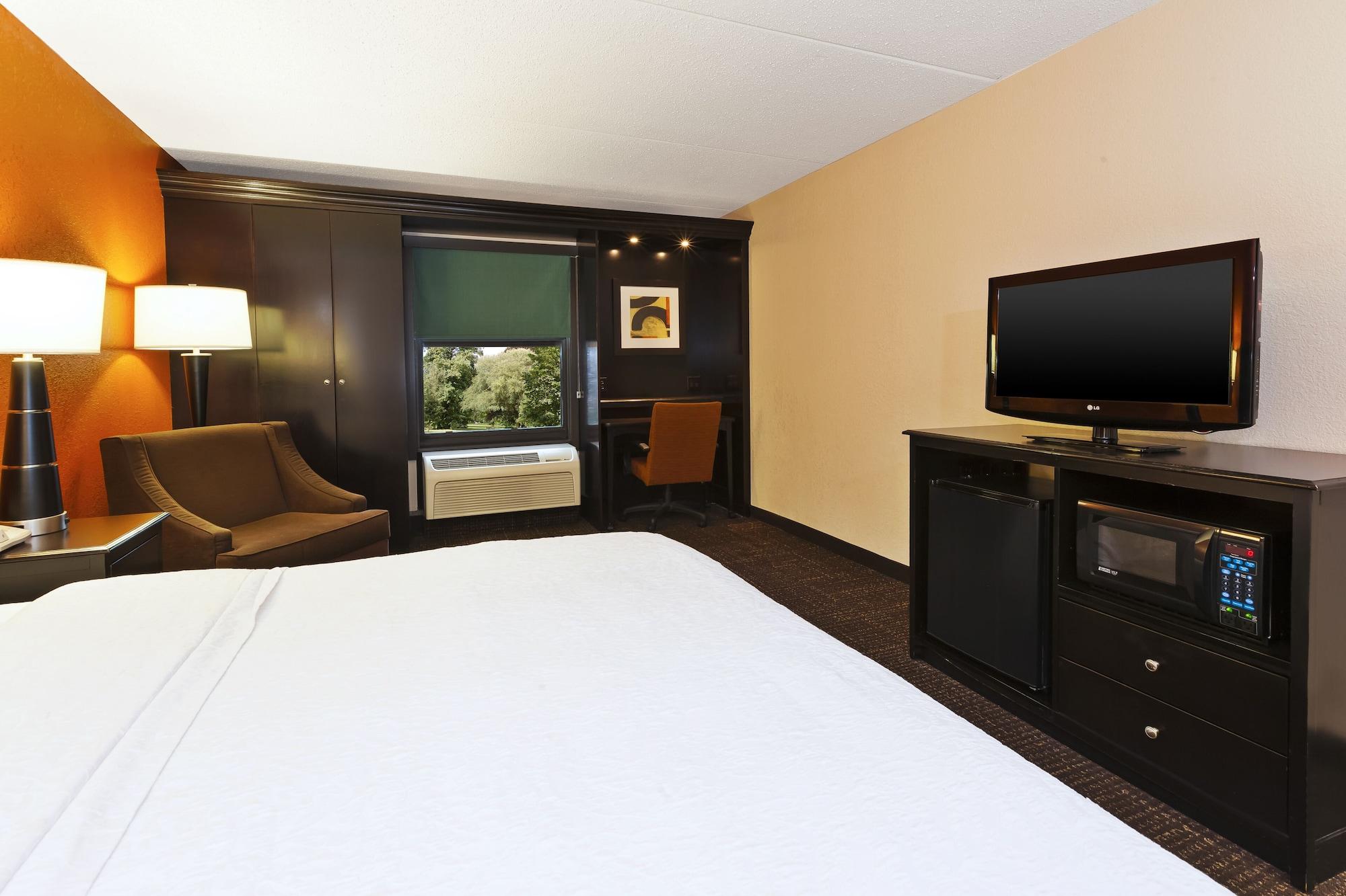 Surestay Plus Hotel By Best Western Stevensville St Joseph Экстерьер фото