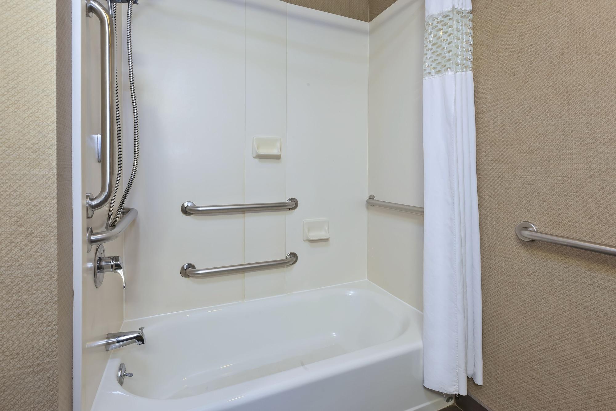 Surestay Plus Hotel By Best Western Stevensville St Joseph Экстерьер фото