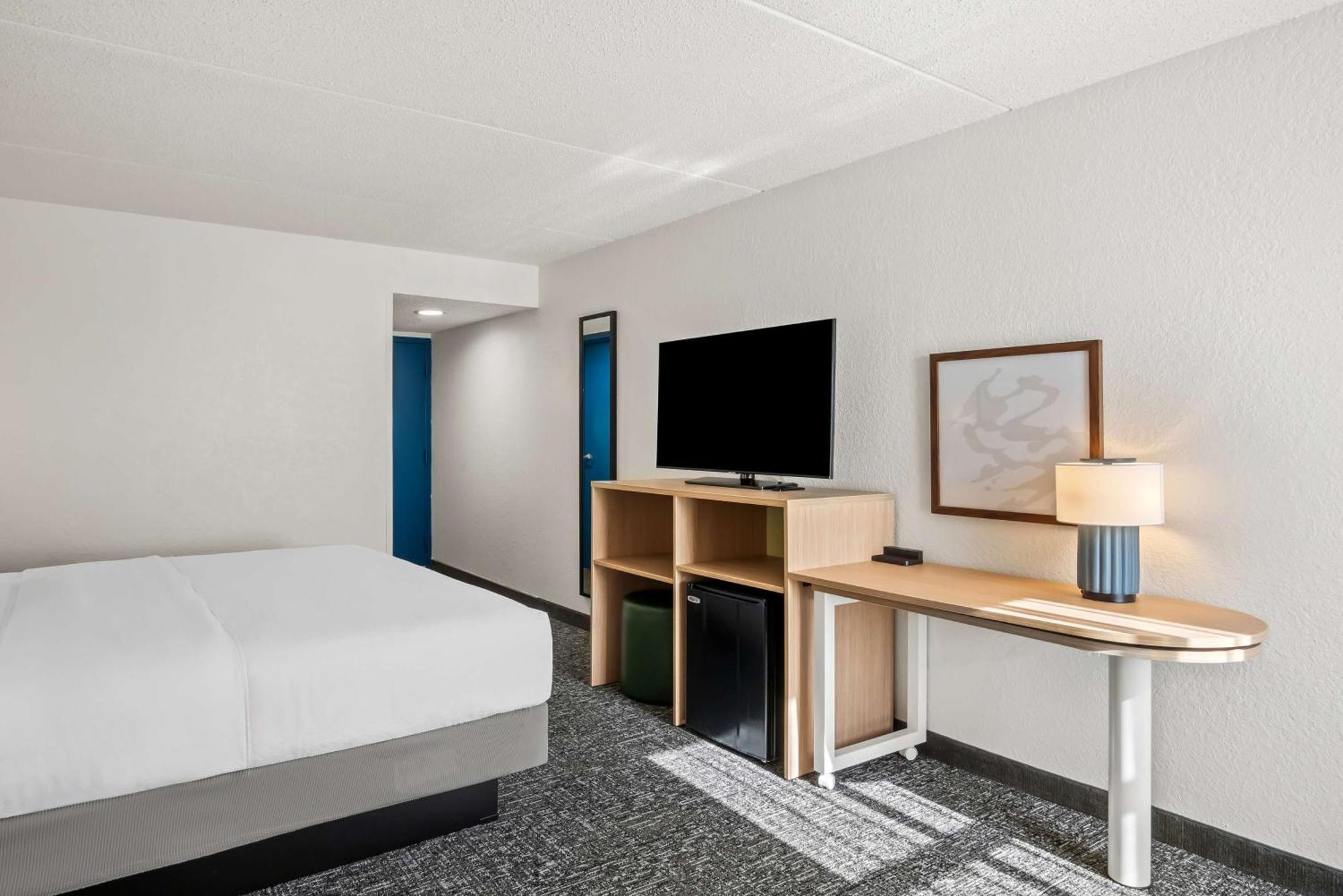 Surestay Plus Hotel By Best Western Stevensville St Joseph Экстерьер фото